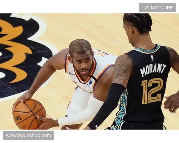 罗伯特森突破制造包夹，区别于无球体系拉开空间